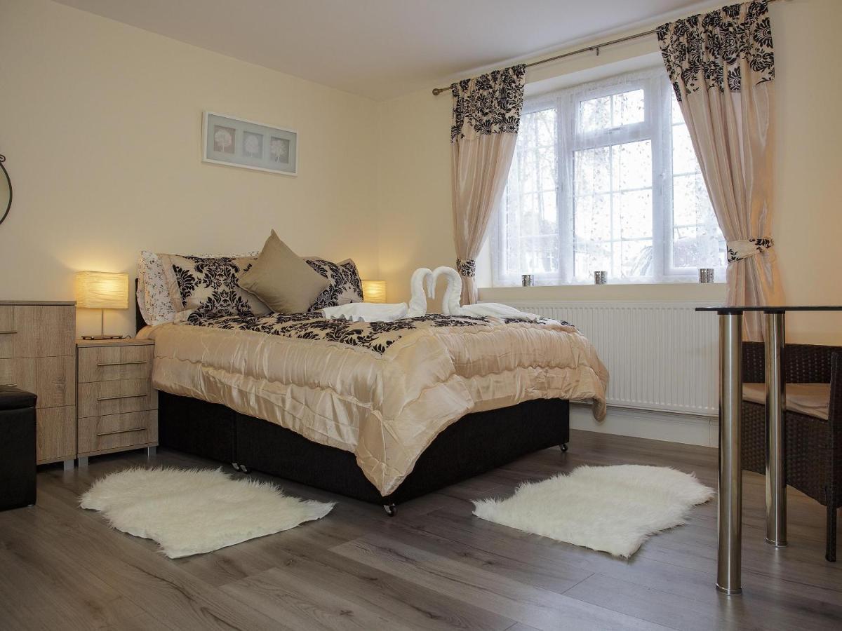 Gooseacre Rooms Harrow Eksteriør billede